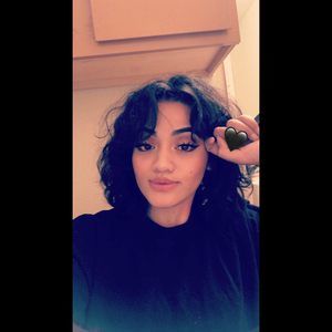 Meet your Posher, Melody